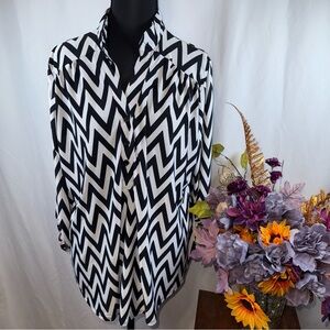 L&B Black White Chevron Button Front Tunic Blouse Long Sleeve